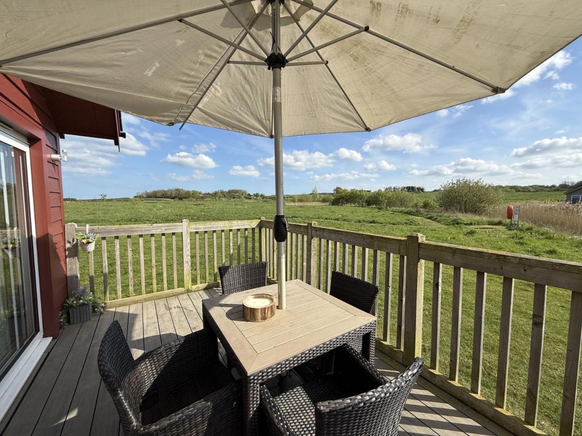 Lunas Lodge, 2 bedrooms with ensuites, parking nearby, 2 dogs welcome - Chambres d'hôtes Reighton