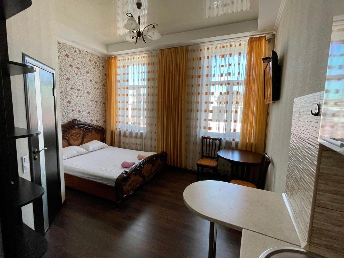 Lviv apartment-біля вокзалу-недалеко від центру -Городоцька 151 - B&B Leópolis