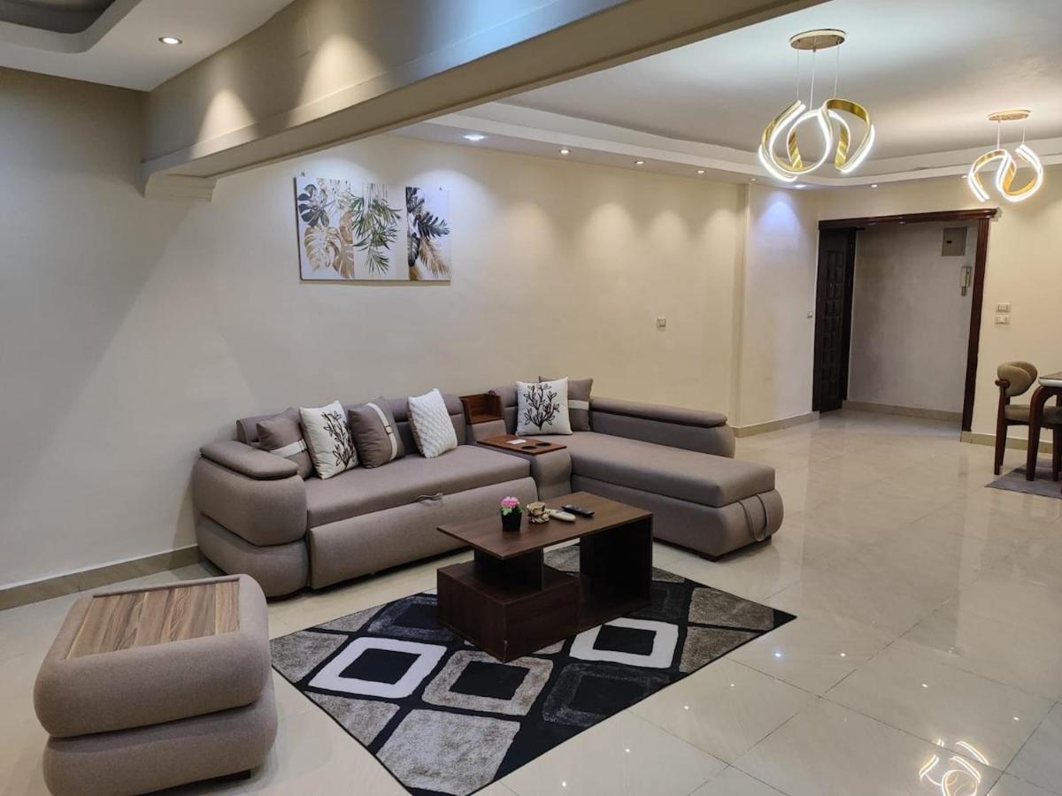 City stars mall modern 2BD apartment - Ferienwohnung Kairo
