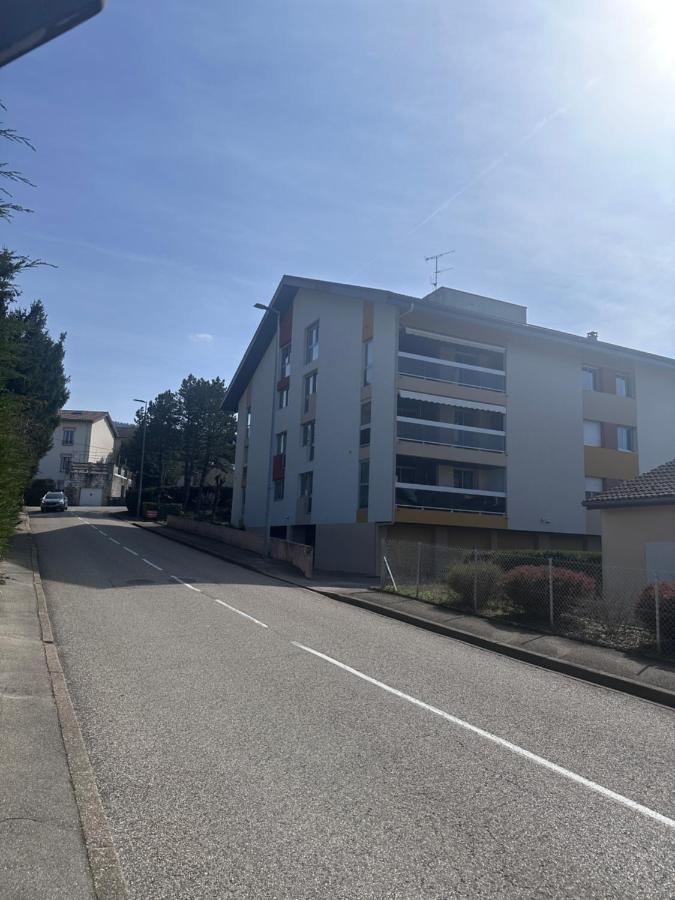 Studio neuf élégant- calme & cosy - B&B Oyonnax