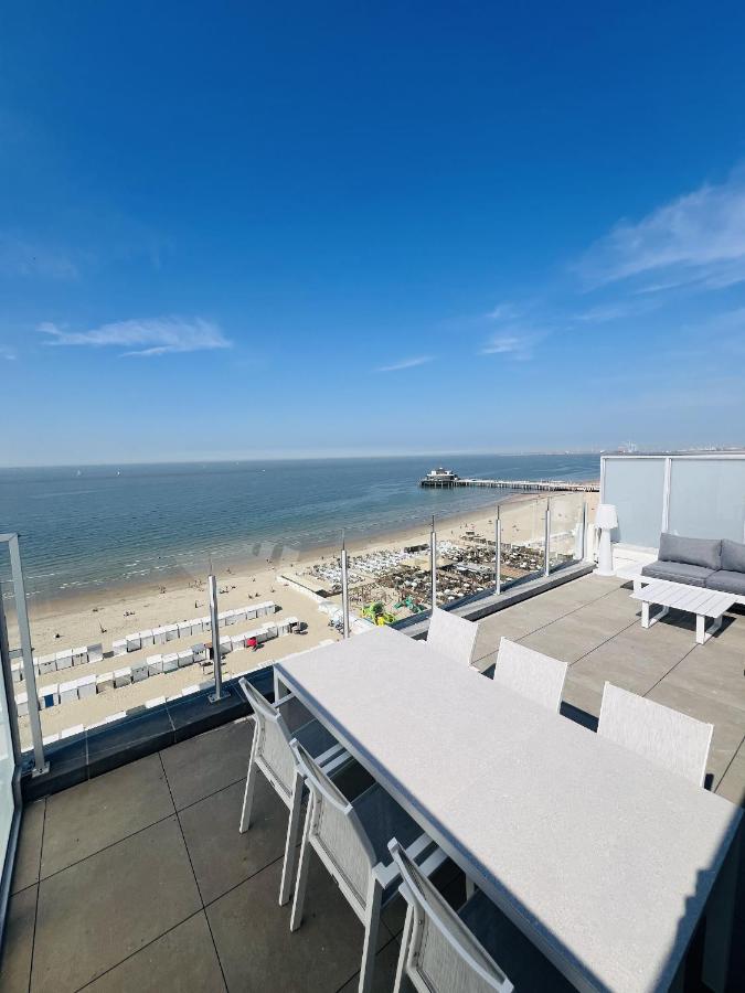 Seascape Penthouse II - modern ingericht appartement met panoramisch zeezicht en 2 ruime zonneterrassen - Chambres d'hôtes Blankenberge