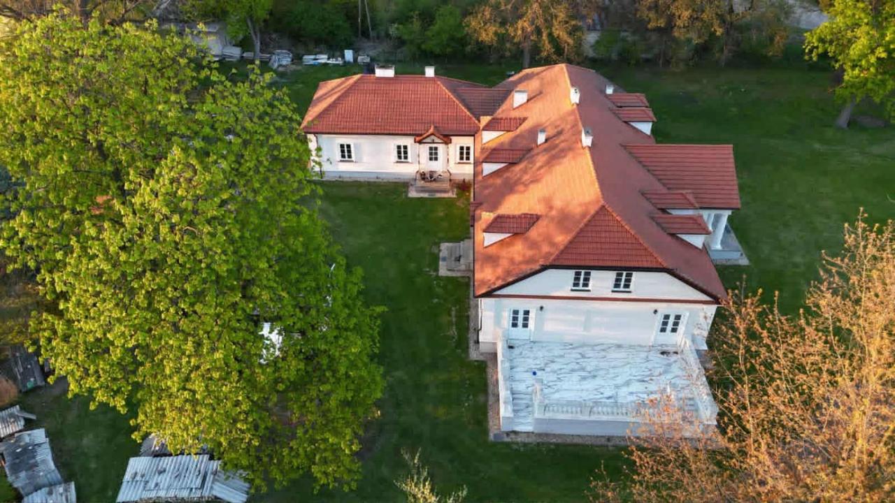 Dwór Tadeusza Reklewskiego w Górach Świętokrzyskich w Czajęcicach - Chambres d'hôtes Czajęcice