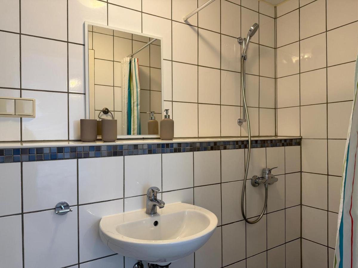 Gästezimmer 2 - Pension vorm Darß - Chambres d'hôtes Hirschburg