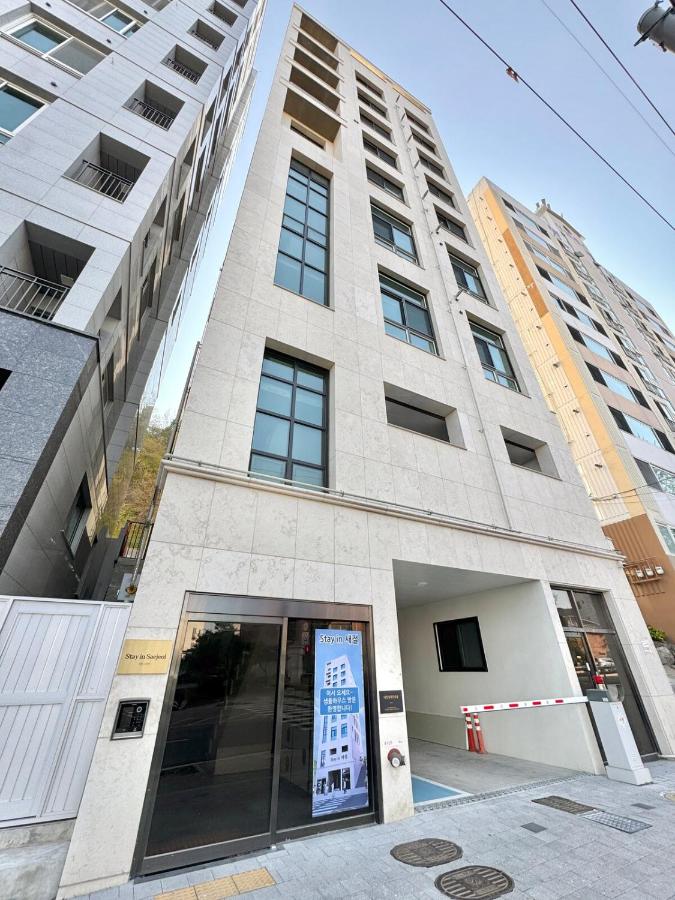 INTER-REST INN ㅣ New Building with elevator ㅣ Subway 3 mins ㅣ Hongdae 15 mins - B&B Seul