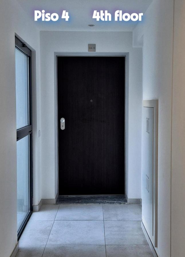 Esmeralda II - stylish with pool, private parking, AC, Wi-fi, top location, in Olhão - B&B Olhão