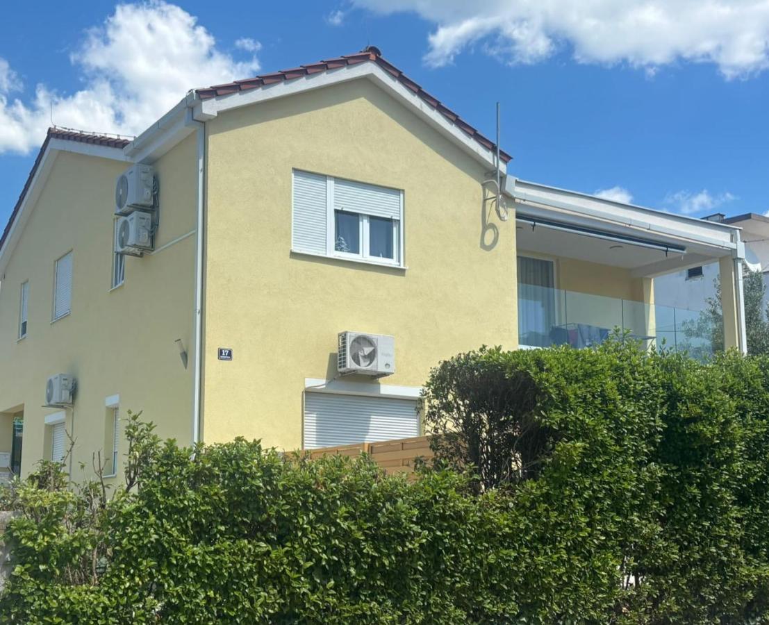 Olive Tree - Ferienwohnung Kutleše