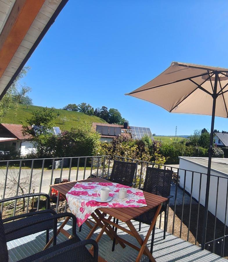 Am Weiher mit Terrasse - B&B Hergensweiler
