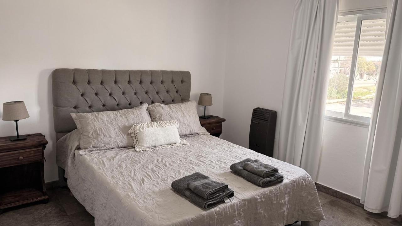 Apart LOS LAURELES - Bed and Breakfast Trenque Lauquen