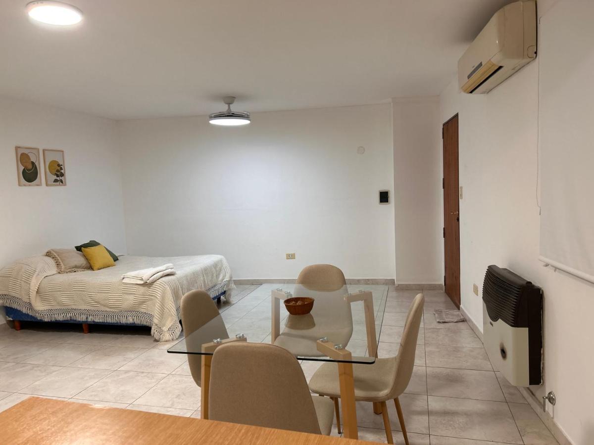 Monoambiente en edificio Italia - B&B Sunchales