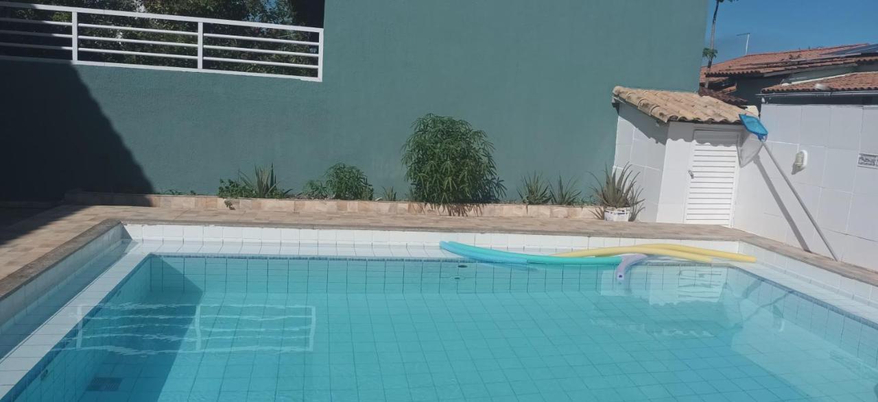 Casa c ar cond, wifi, a 5 min da Orla da lagoa em Araruama-RJ - Chambres d'hôtes Araruama