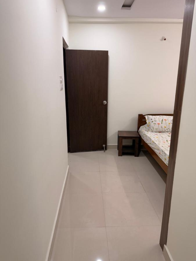 AVL Garudadri Corporate Furnished Stays - B&B Mukhalingam