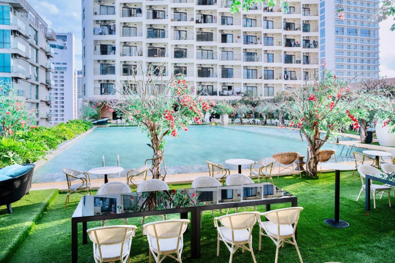 GoldCoast Residences & Suites - Nha Trang Beach & Lotte Mall - B&B Nha Trang