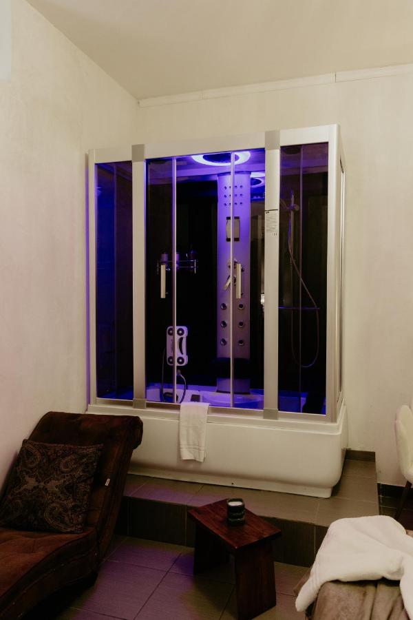 LA SUITE ''Vanvitelli'' SPA EXPERIENCE - Chambres d'hôtes Caserte