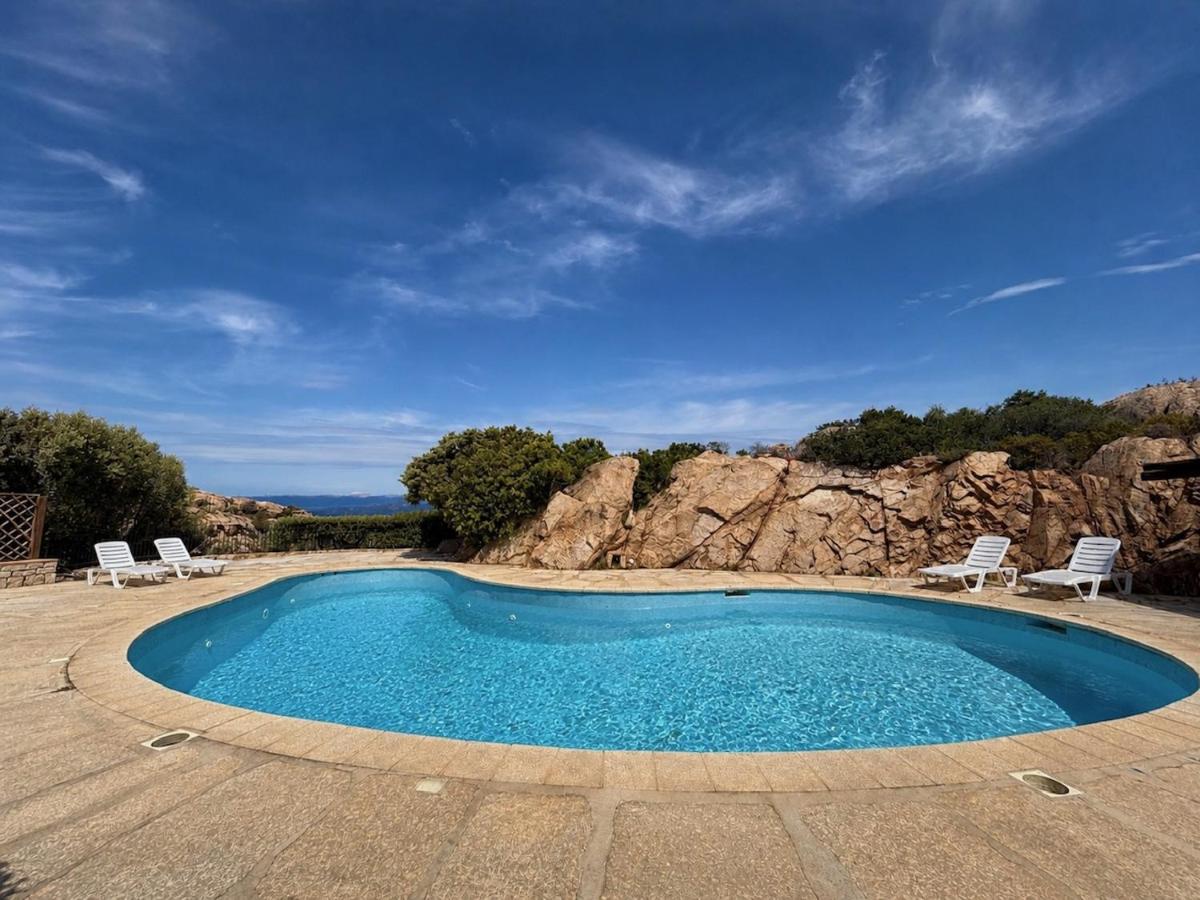 Alba Ruja Residence 2 with Pool Close to All Amenities - B&B Porto Cervo