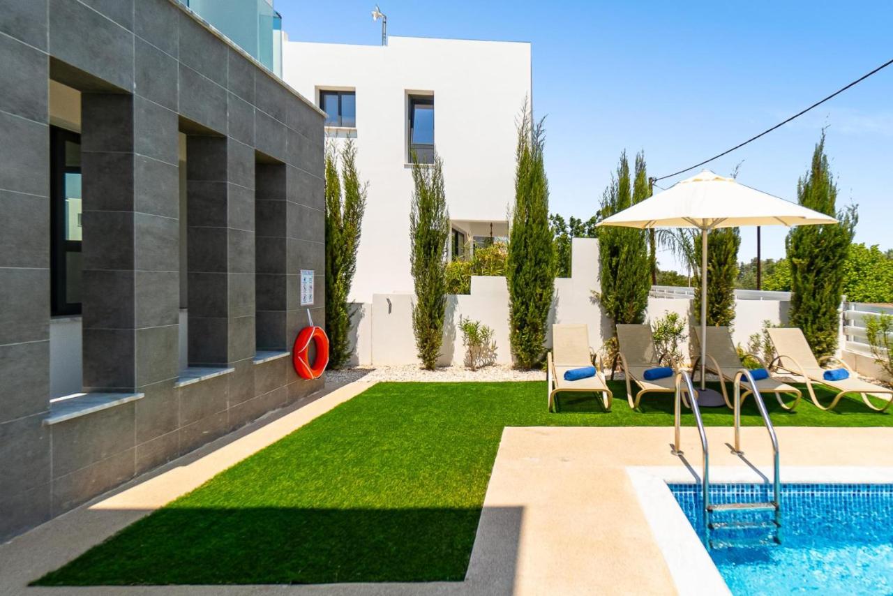 Villa Alassia 19 by Ezoria Villas - B&B Paralímni