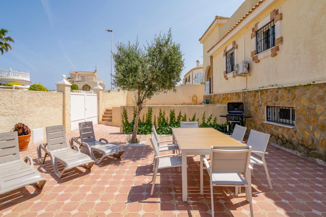 Villa Aledis piscina privada y barbacoa - B&B Alicante