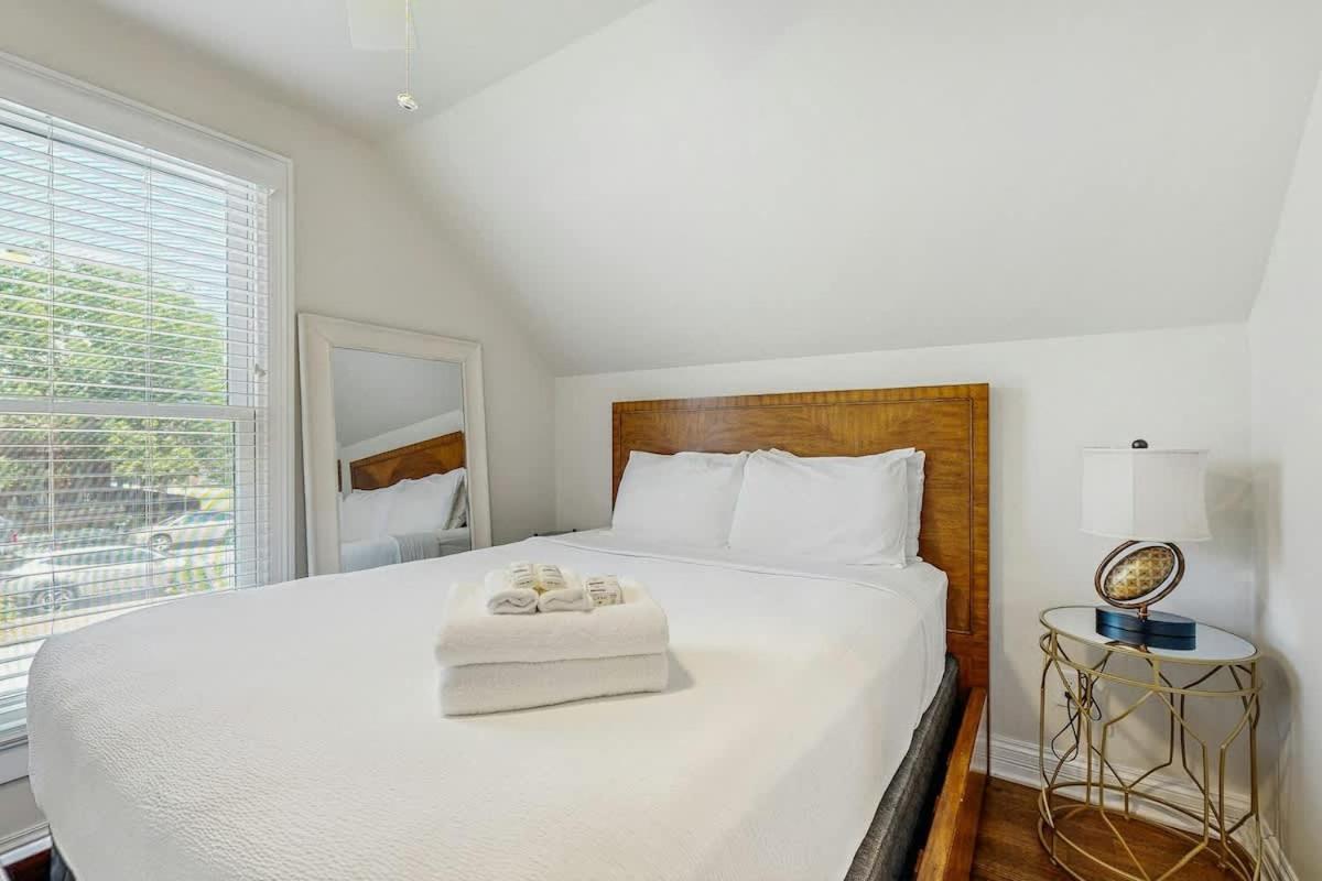 Modern Downtown Escape Modern Decor Fast Wifi - Ferienwohnung Nashville