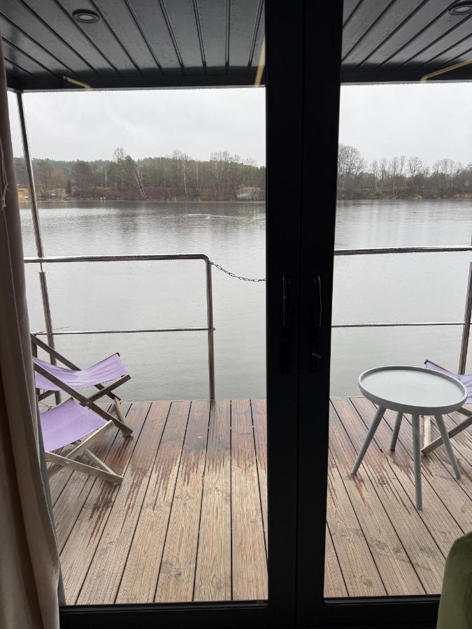 Water House - B&B Puck