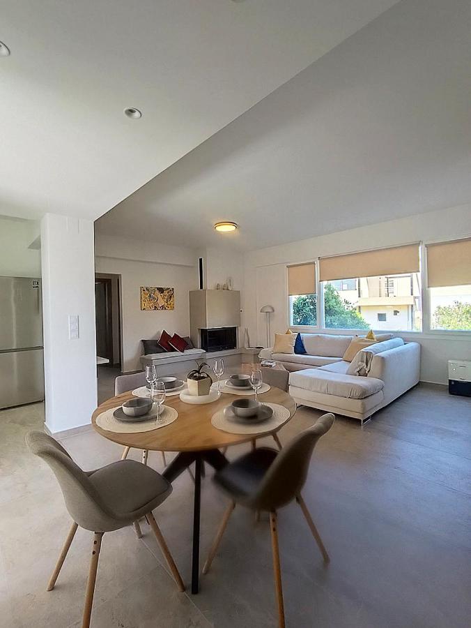 Myhouse2 - countryside living - ολοκαίνουριο διαμέρισμα - Chambres d'hôtes Mýtikas
