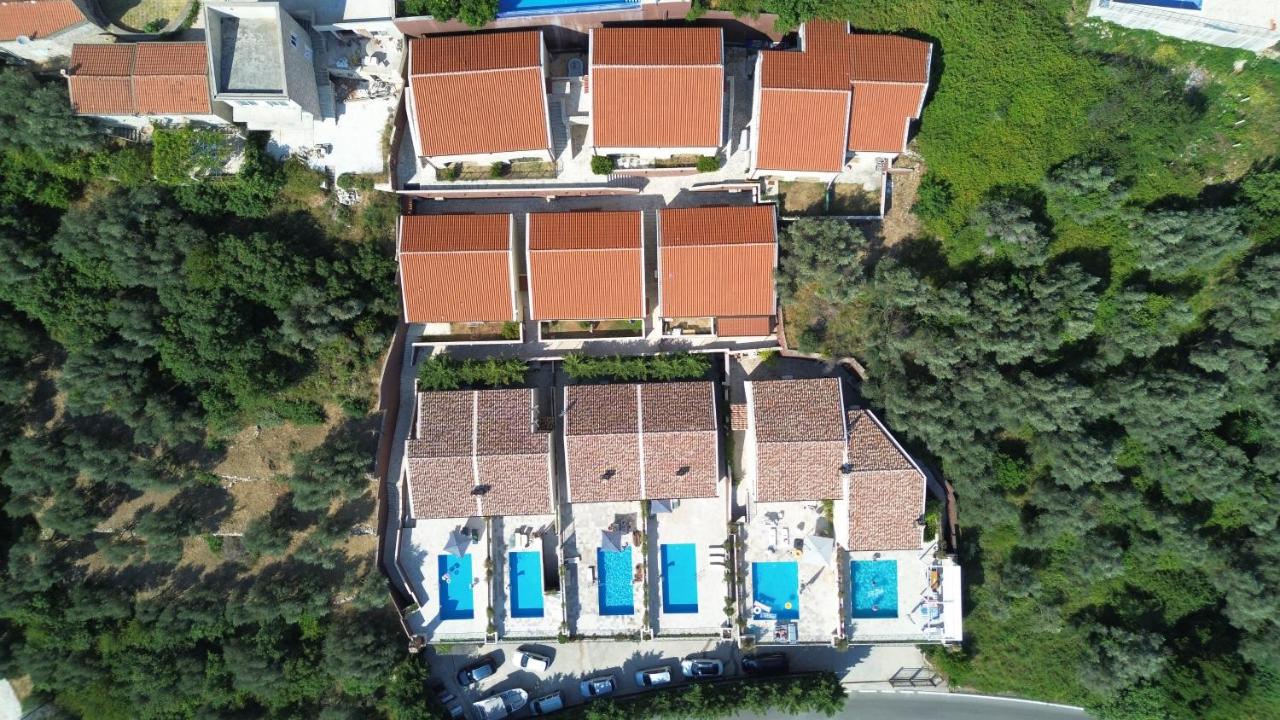 Reževići Apartment - B&B Katun