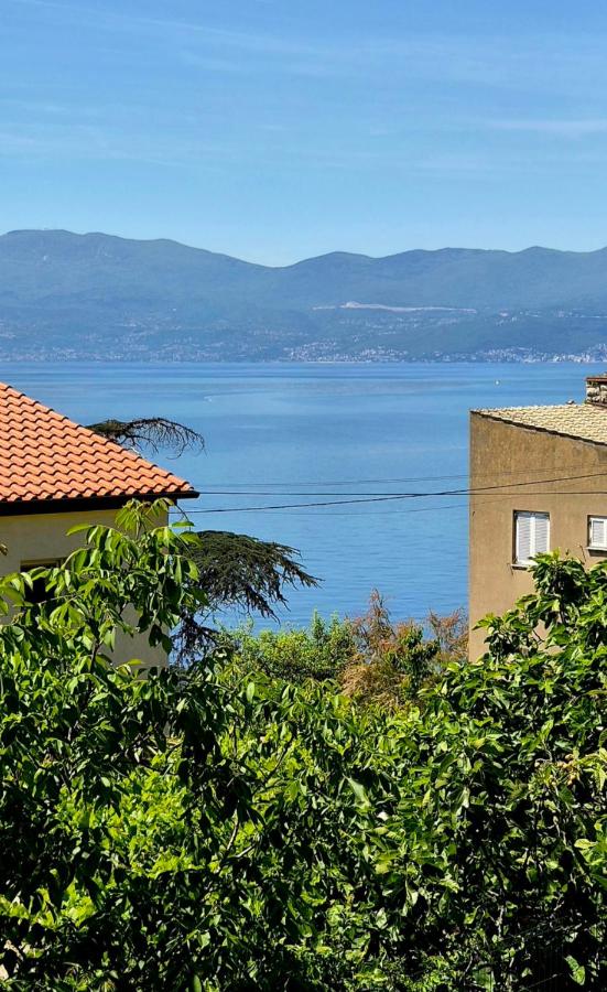 Sunset Coast Apartment - Chambres d'hôtes Rijeka