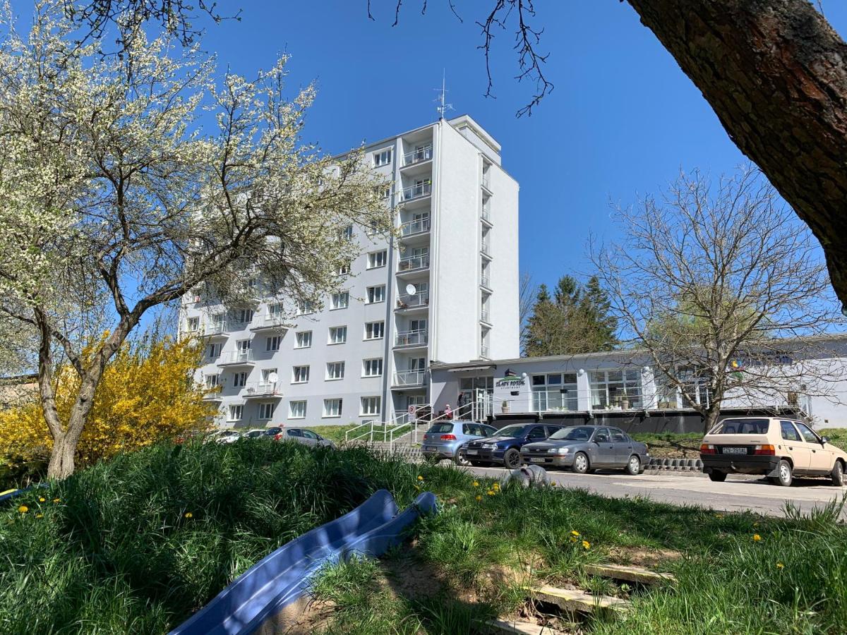 Apartmány Zlatý Potok - B&B Zvolen
