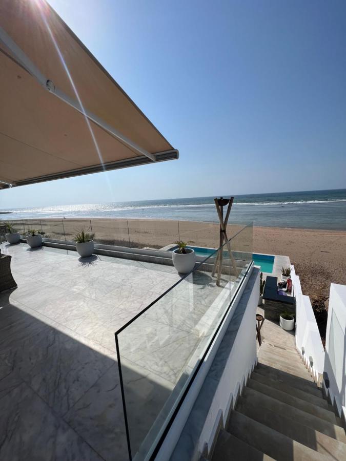 Modern Luxury Beachfront Villa Pool Beach Access - B&B Skhirate