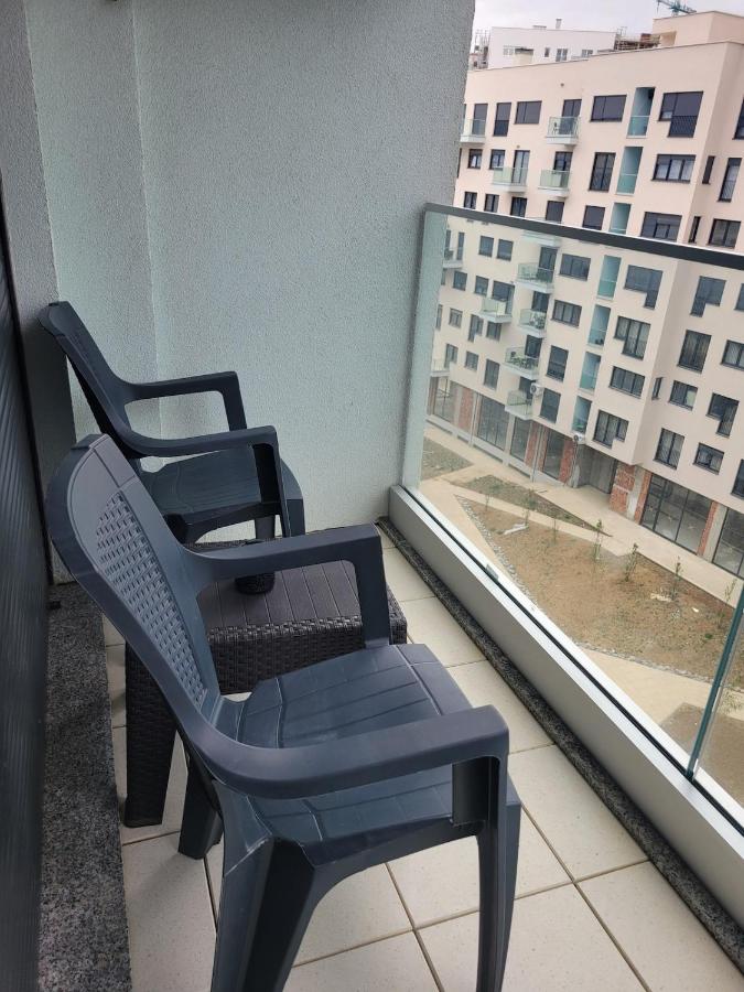 Sunny Hill Apartment R7 - Ferienwohnung Pristina