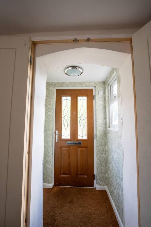 Church View Cottage | Hot Tub | Woolpit Village - Chambres d'hôtes Woolpit