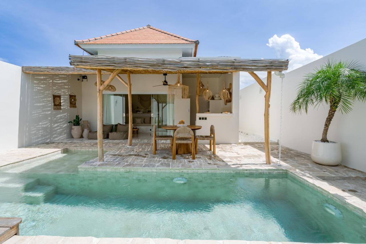 Villa Papaz - 1BR Luxury Oasis near Nyanyi Beach & Luna Beach Club - Chambres d'hôtes Tanah Lot