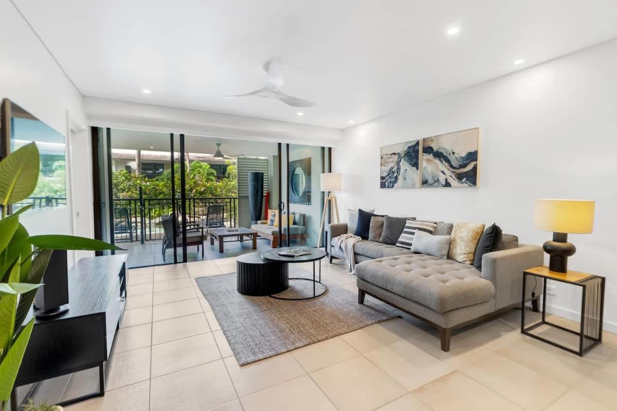 Resort-style Swim Out - A True Tropical Oasis - B&B Port Douglas