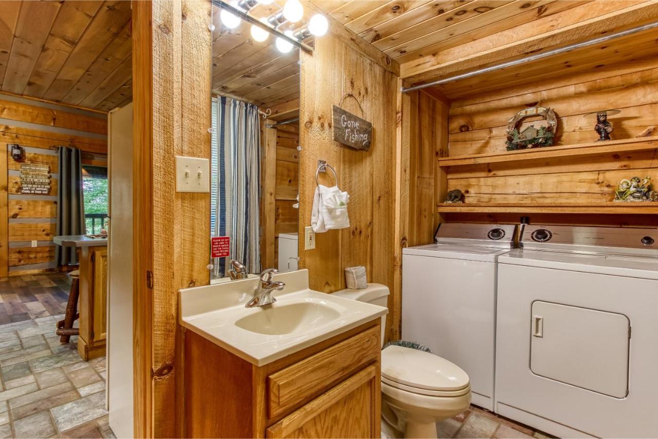 Cozy Mountain Hideaway - B&B Gatlinburg