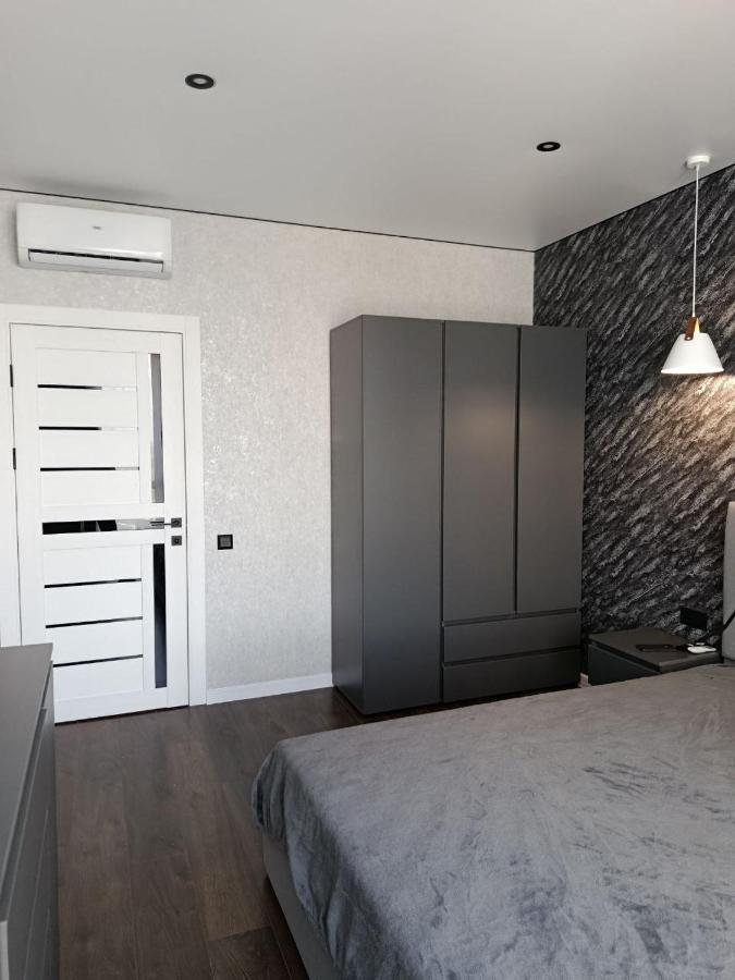 Apartments Sky CITY - Ferienwohnung Odessa
