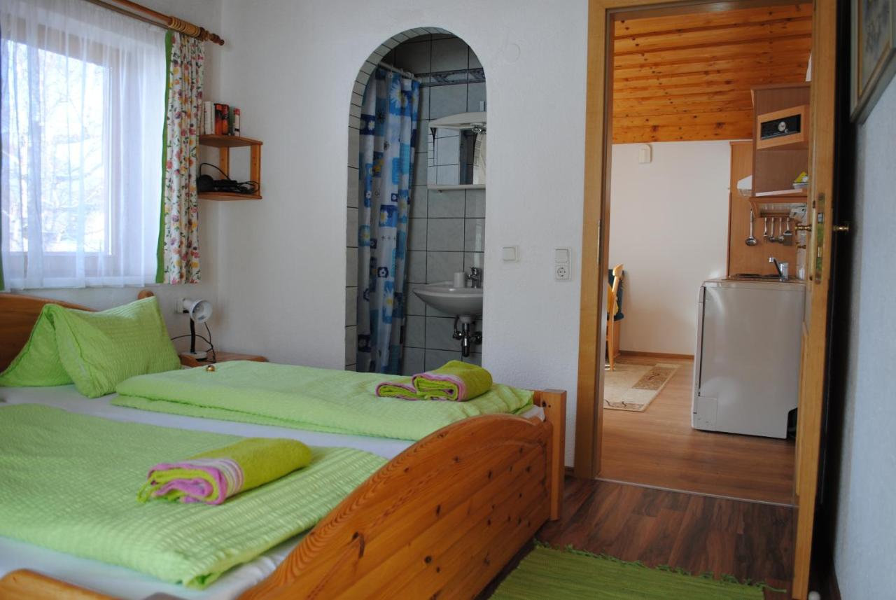 Apartment with Mountain View