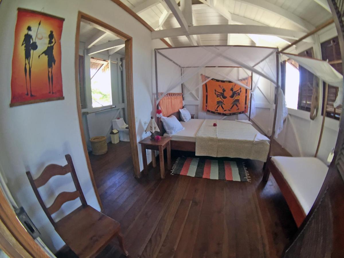 Deluxe Tweepersoonskamer met 1 of 2 Aparte Bedden en Uitzicht op de Oceaan