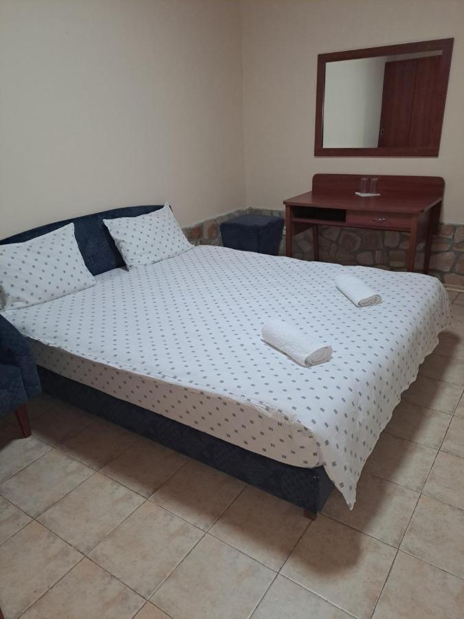 Стария Чинар - Ferienwohnung Melnik