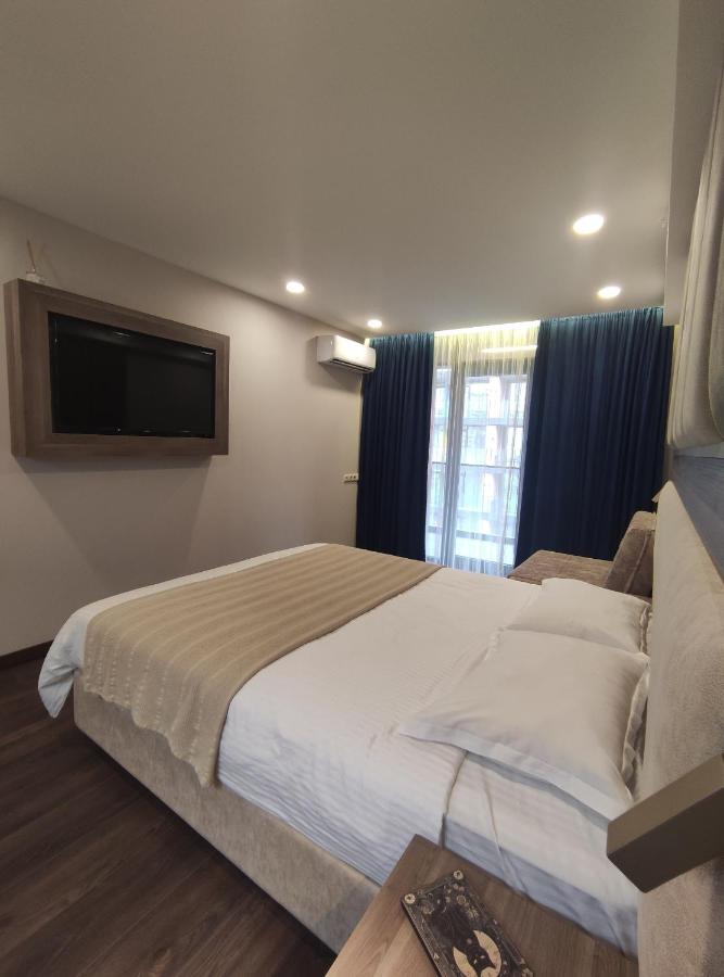 Cozy apartment near the sea - B&B Batumi