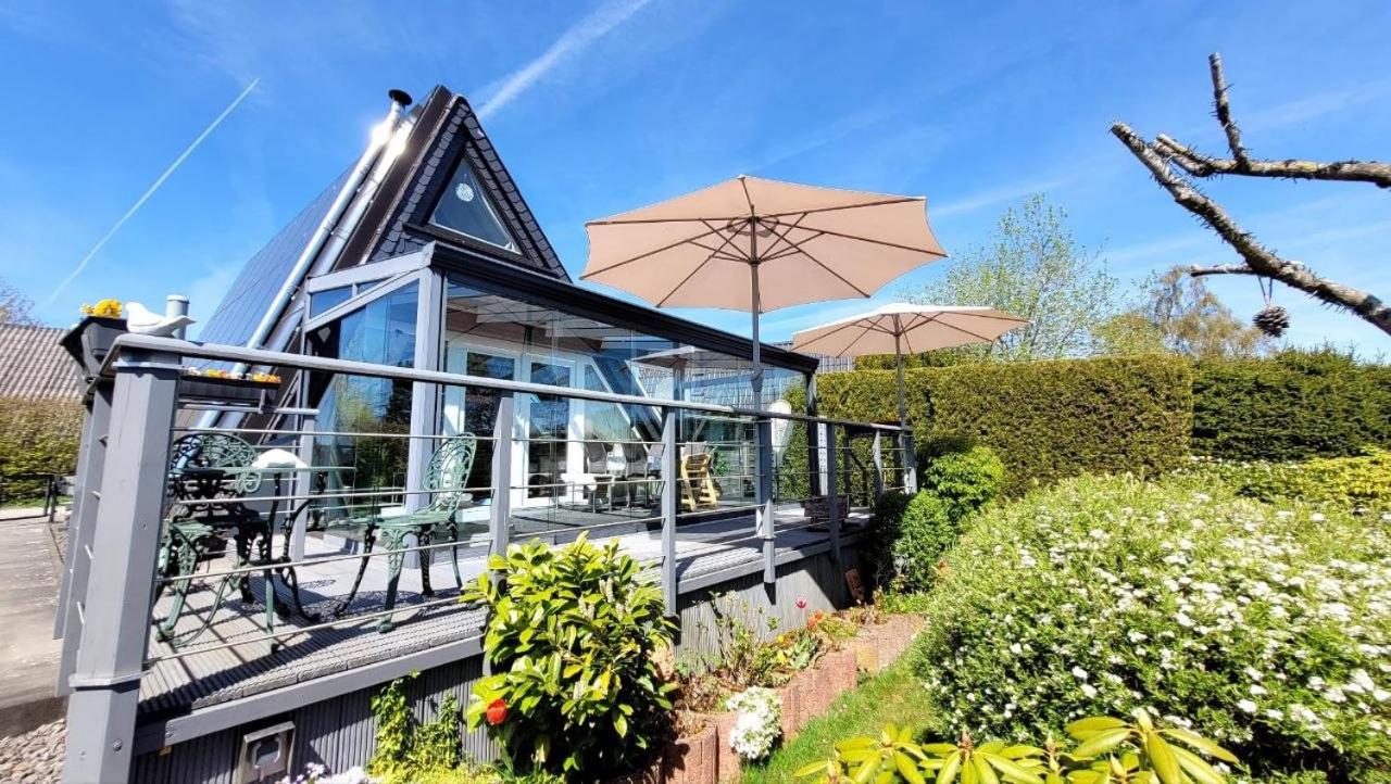 Wohlfühloase in der Eifel mit Weitblick in die Natur, Seenähe, Poolnutzung, Minigolf, Tennis und vieles mehr - Chambres d'hôtes Blankenheim