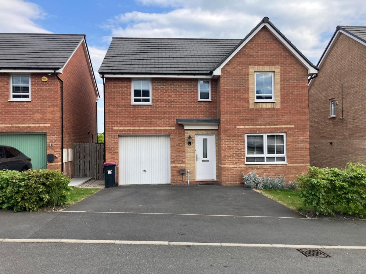 Sheffield Boutique 4-Bed Home - B&B Orgreave