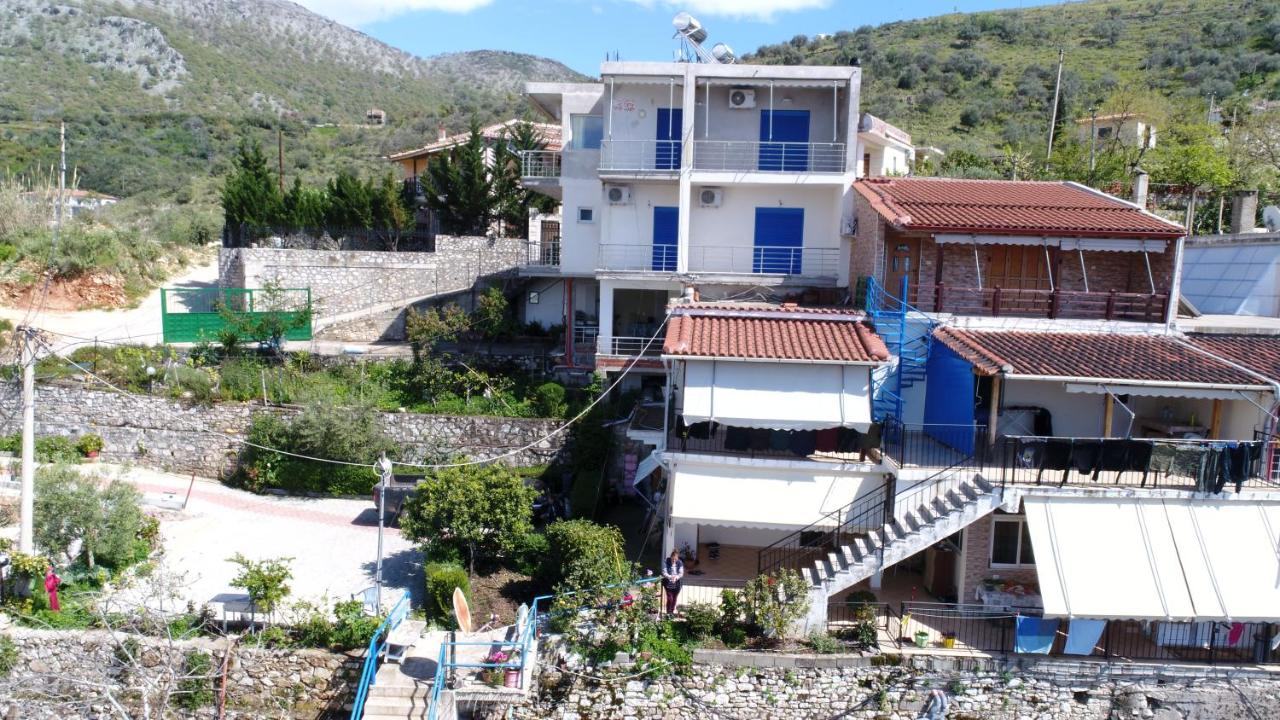 Rovoelea apartments - B&B Himarë
