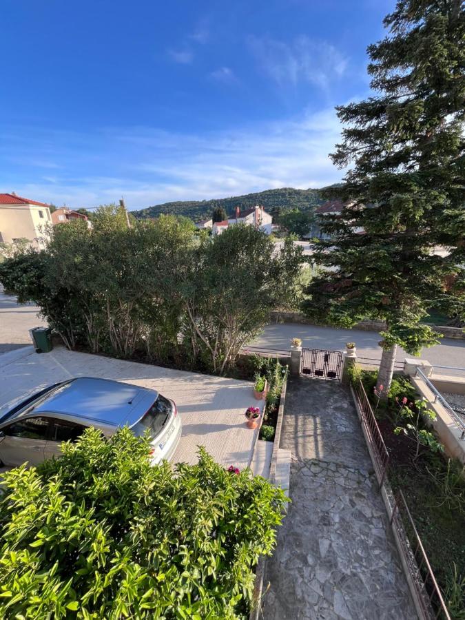 Apartman Petar - B&B Curzola