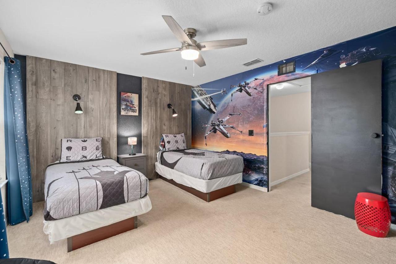 Star Wars Retreat at Regal Palms Resort - Sage Vacations - B&B Davenport