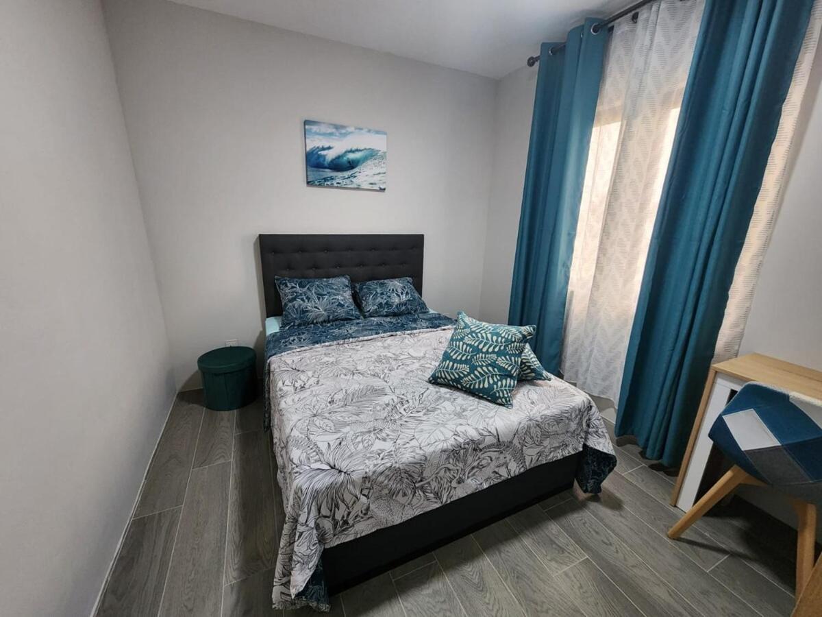 Serene 2-bedroom, close to Flic en Flac Beach - Ferienwohnung Flic en Flac