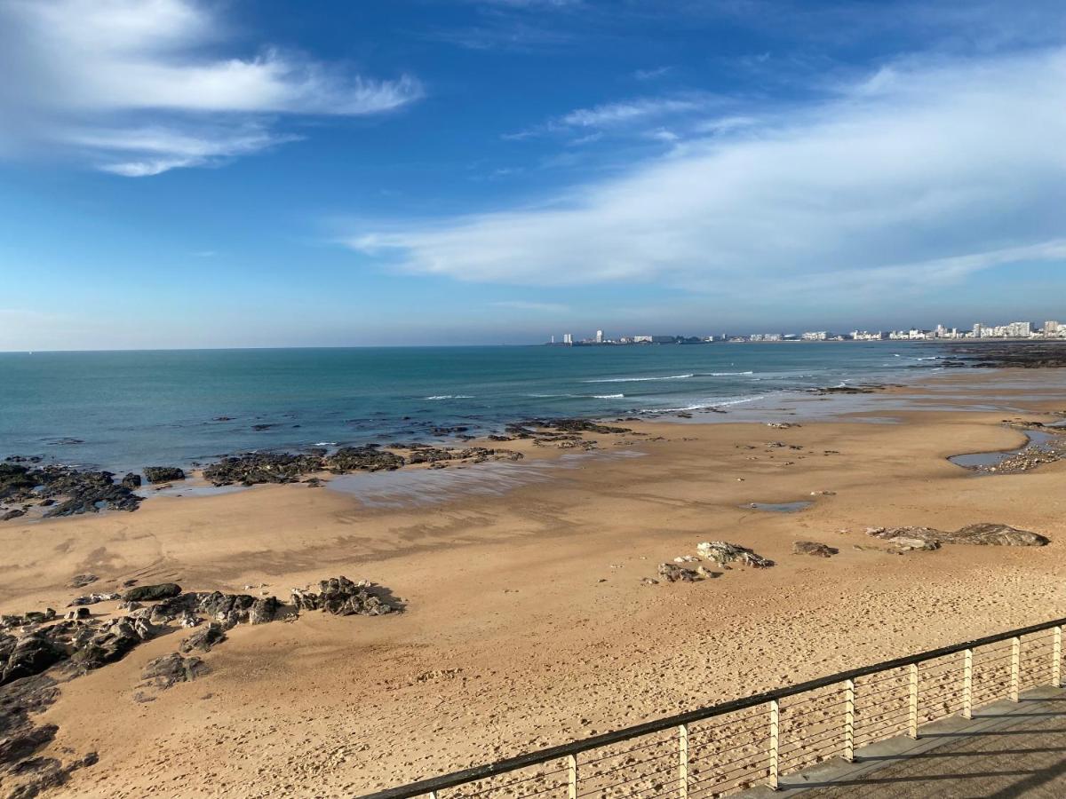Logement cosy à 200m du front de mer avec balcon - B&B Les Sables-d'Olonne