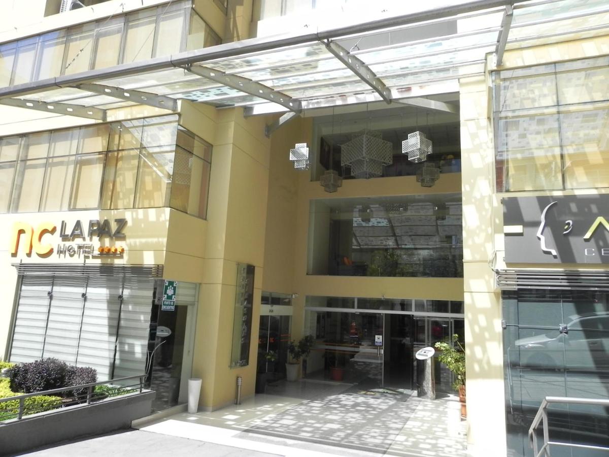 Cerca, a pasos de la Embajada de EEUU - B&B La Paz