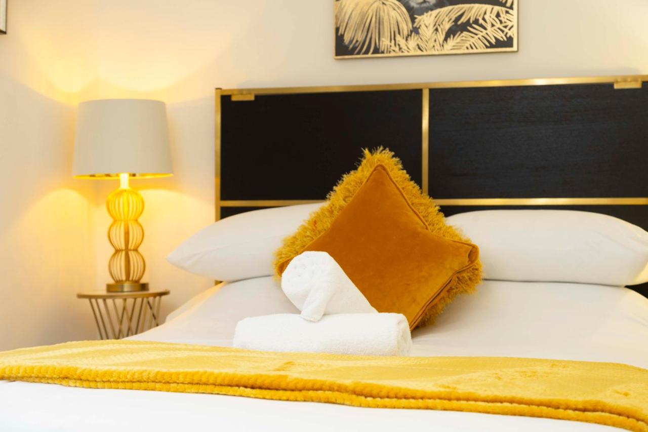 Luxury Spacious Home Comfort Style And Space - B&B Cefn-coed-y-cymmer