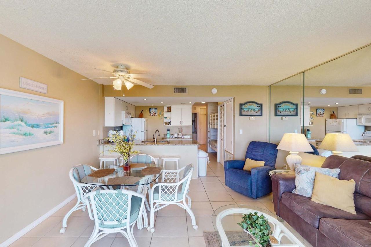 Plantation Palms #6205 with Resort Pools Hot Tubs & Tennis Steps to Beach - B&B Fort Morgan