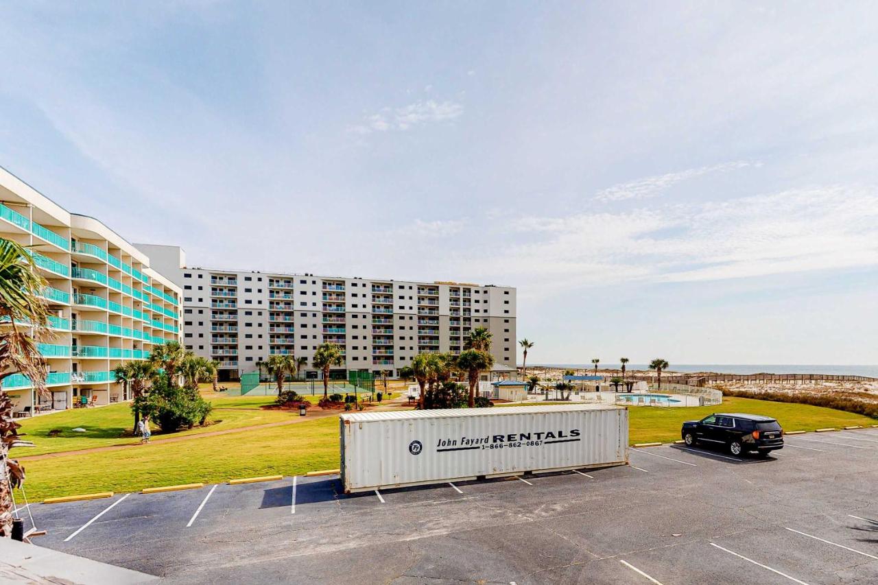 Second-floor condo with pool hot tub ocean view fast WiFi & central AC - B&B Fort Morgan