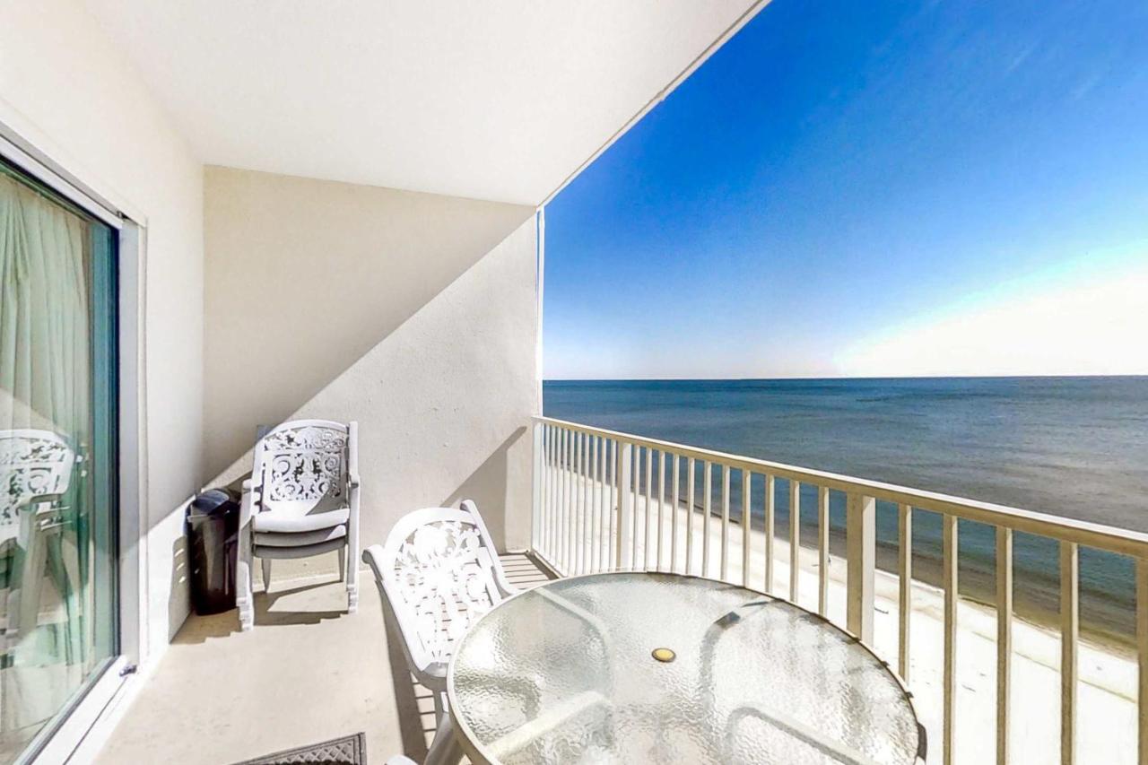 Beachfront Condo wLarge Balcony Shared Hot Tub Pool Sauna Free WiFi AC - Bed and Breakfast Gulf Shores