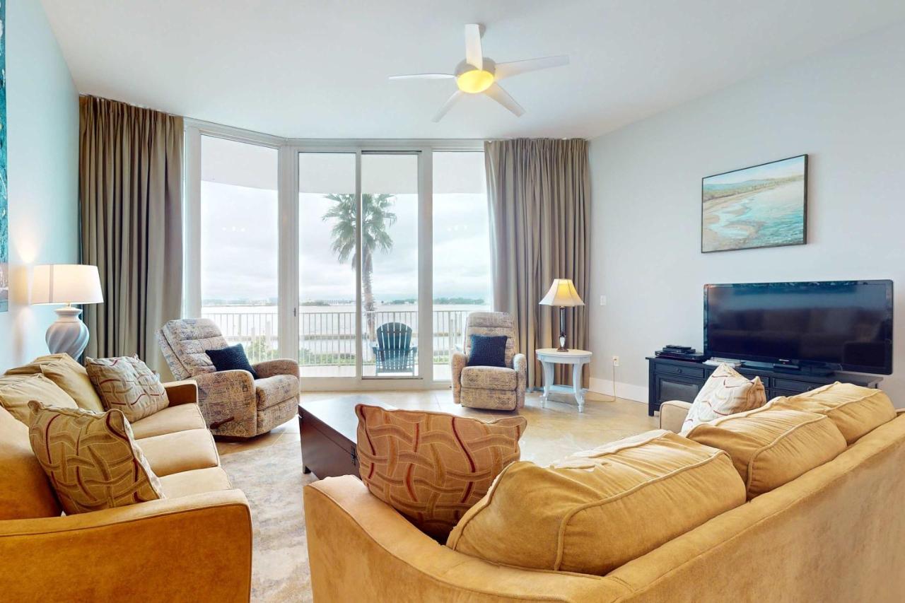 Brilliant water view condo with multiple pools lazy river & internet - Ferienwohnung Orange Beach